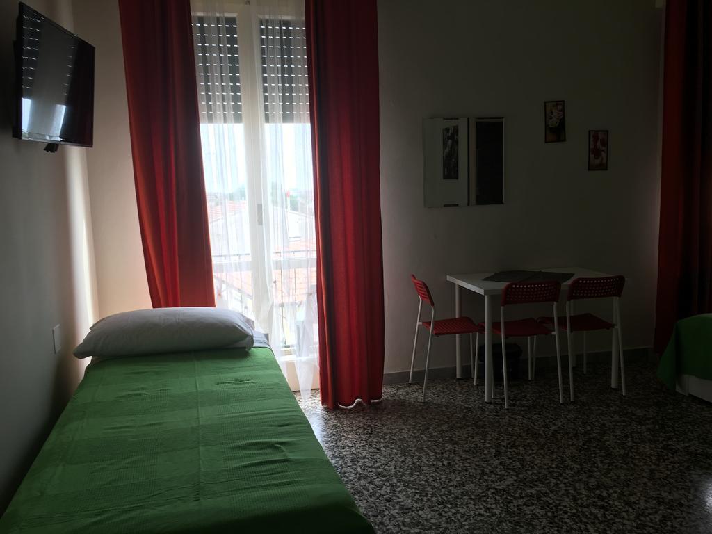 Bed & Breakfast Aliante Turist House Pisa