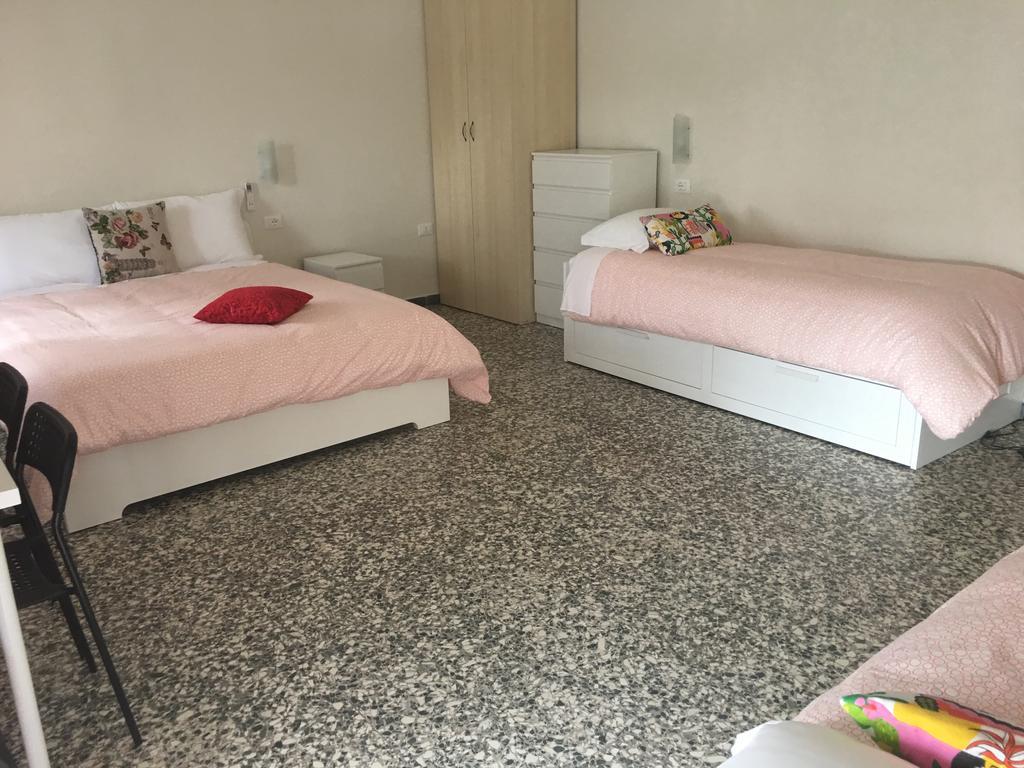 Aliante Turist House Bed & Breakfast
