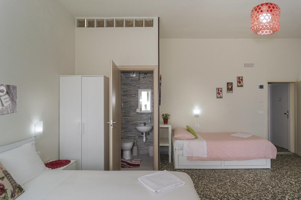 Aliante Turist House Bed & Breakfast