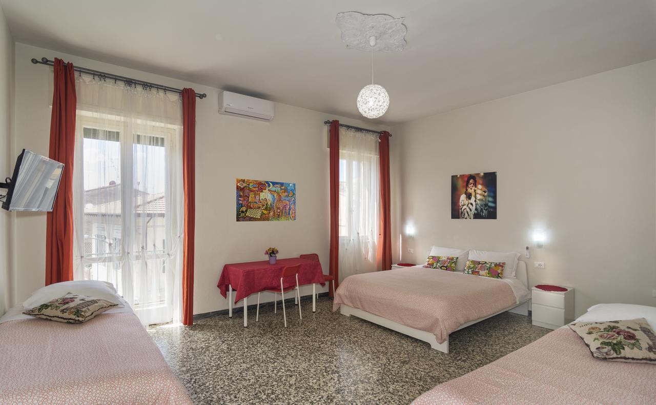 Aliante Turist House Couette-café Pise