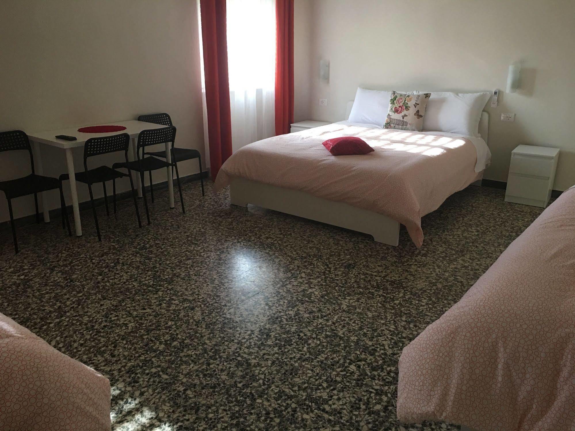 Aliante Turist House 3* Pisa