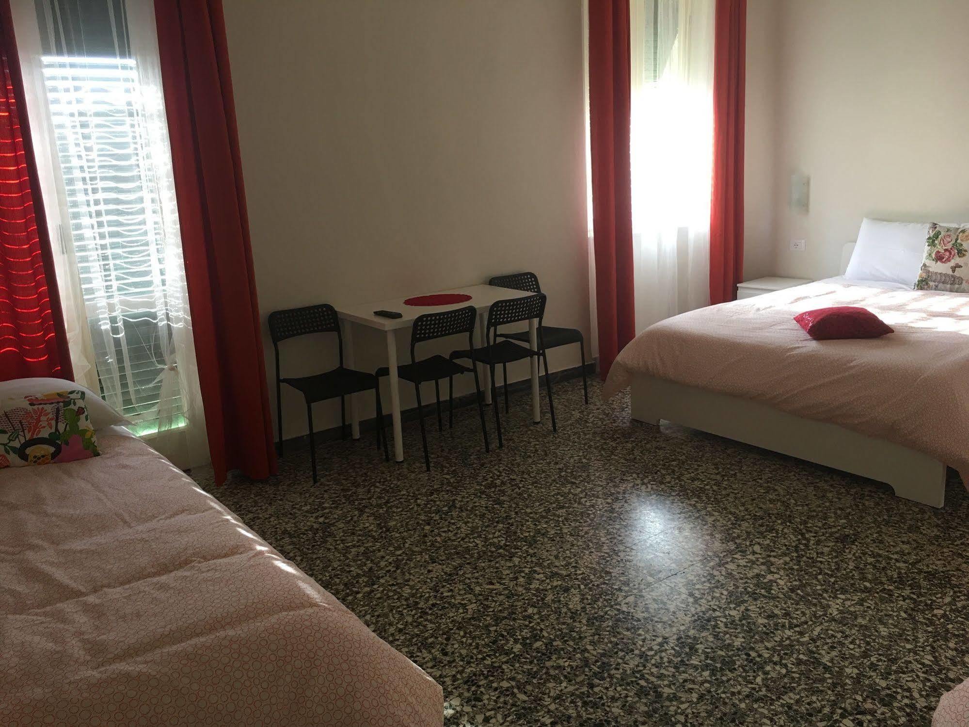 Aliante Turist House 3*